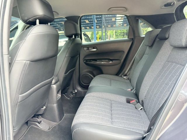 23年 FIT 最新款  原廠保養紀錄 原廠保固中 ACC跟車系統 車道維持輔助 LED頭燈 CARPLAY 恆溫空調  第7張相片
