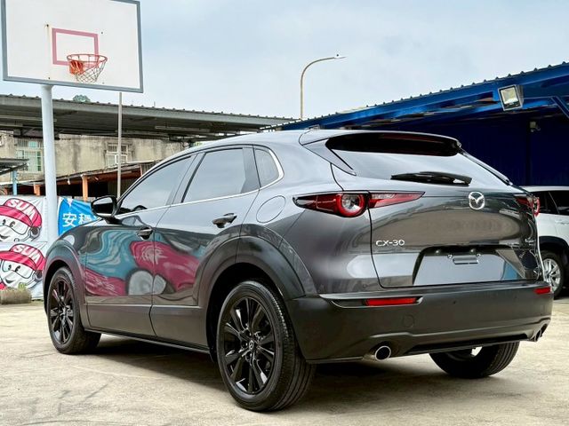 23年 CX-30 僅跑2萬 原廠保養紀錄 ACC跟車系統 LED頭燈 車道維持輔助 盲點偵測 CARPLAY 分區溫控  第5張相片