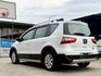 18年 LIVINA 年份新 低總價 代步首選好車 車頂行李架 皮椅 升級大螢幕安卓機 無線Carplay 倒車顯影  第3張縮圖