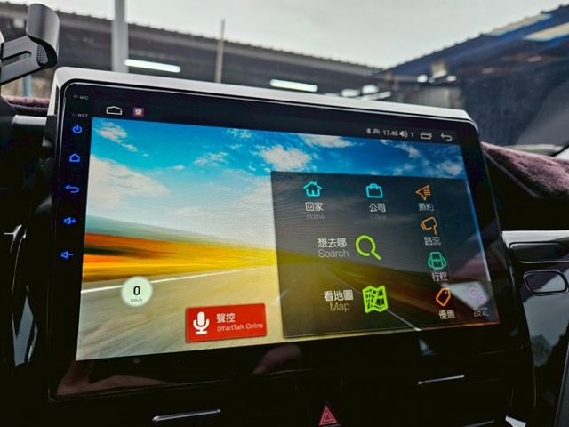 BSM盲點 雙邊電動椅 CARPLAY 摸門解鎖  倒車顯影 LED頭燈 LED日行燈 ACC全速域跟車  第14張相片