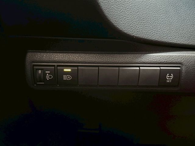 22年 ALTIS 豪華+ 僅跑4萬多 免鑰匙摸門啟動 全速域跟車 盲點偵測 中控螢幕 車道維持輔助系統  第13張相片