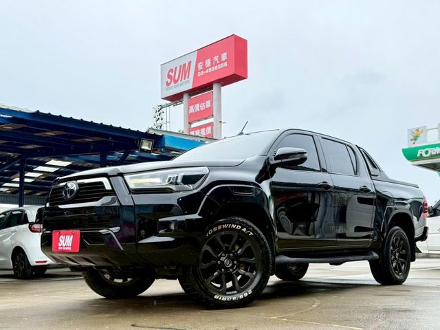 21年 HILUX 僅跑7萬公里 四輪傳動 ACC跟車系統 CARPLAY LED頭燈 抬頭顯示器 環景系統 電動座椅  第1張相片