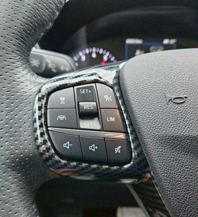21年 KUGA 180匹大馬力休旅 Level 2輔助駕駛 CARPLAY 5種動態行車模式 電動座椅 分區溫控 盲點  第15張相片