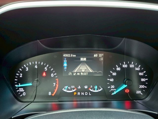 21年 KUGA 180匹大馬力休旅 Level 2輔助駕駛 CARPLAY 5種動態行車模式 電動座椅 分區溫控 盲點  第19張相片