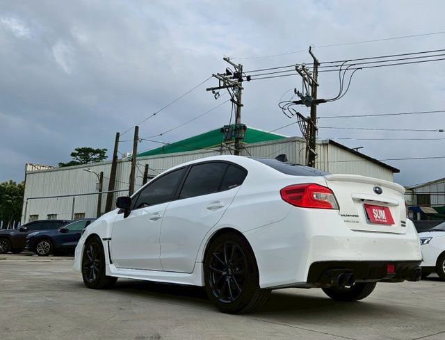 20年式 WRX 黑白雙色 全時四輪傳動 預防車道偏離輔助 換檔快撥 ACC跟車系統 盲點偵測 CARPLAY  第5張相片