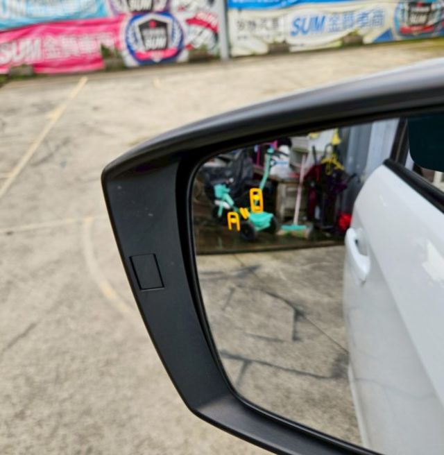 20年式 WRX 黑白雙色 全時四輪傳動 預防車道偏離輔助 換檔快撥 ACC跟車系統 盲點偵測 CARPLAY  第18張相片