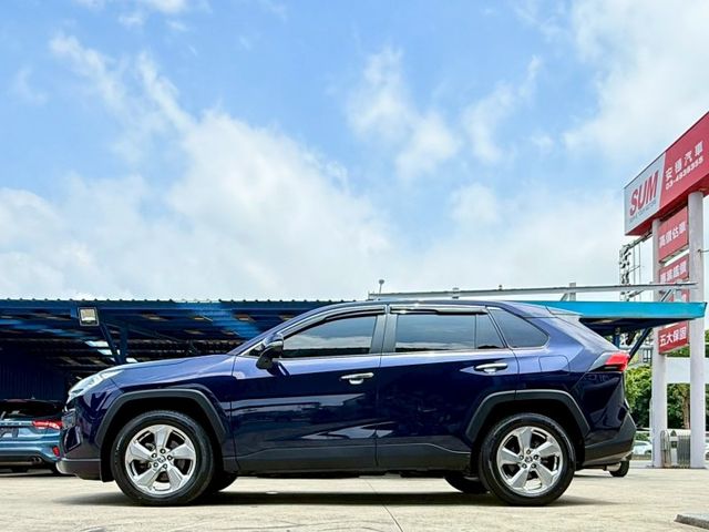 20年 RAV4 2.0旗艦版 僅跑6萬公里 環景系統 電動尾門 駐車雷達 TSS輔助駕駛 雙前座電熱椅 分區溫控  第5張相片