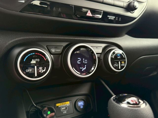 限量200台 英倫版 牛津綠 原廠保養紀錄 環景系統 盲點偵測 CARPLAY 英倫風格紋皮布椅 恆溫空調  第14張相片