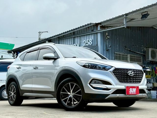 18年 Tucson 1.6t 盲點偵測 電動座椅 分區溫控 定速巡航 導航系統 免鑰匙摸門解鎖 影音配備 LED日行燈  第2張相片