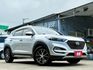 18年 Tucson 1.6t 盲點偵測 電動座椅 分區溫控 定速巡航 導航系統 免鑰匙摸門解鎖 影音配備 LED日行燈  第2張縮圖