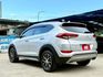 18年 Tucson 1.6t 盲點偵測 電動座椅 分區溫控 定速巡航 導航系統 免鑰匙摸門解鎖 影音配備 LED日行燈  第4張縮圖