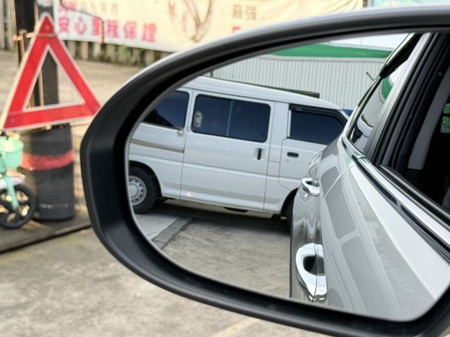 18年 Tucson 1.6t 盲點偵測 電動座椅 分區溫控 定速巡航 導航系統 免鑰匙摸門解鎖 影音配備 LED日行燈  第13張相片