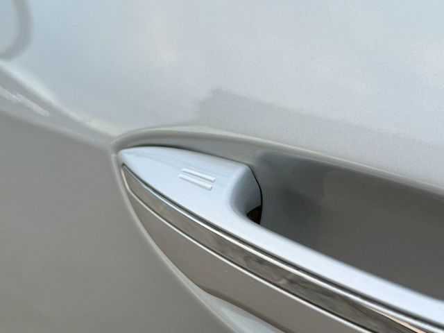 16年 ALTIS Safety+ 免鑰匙摸門解鎖啟動 恆溫空調 定速巡航 導航系統 倒車顯影 方向盤快控鍵  第9張相片