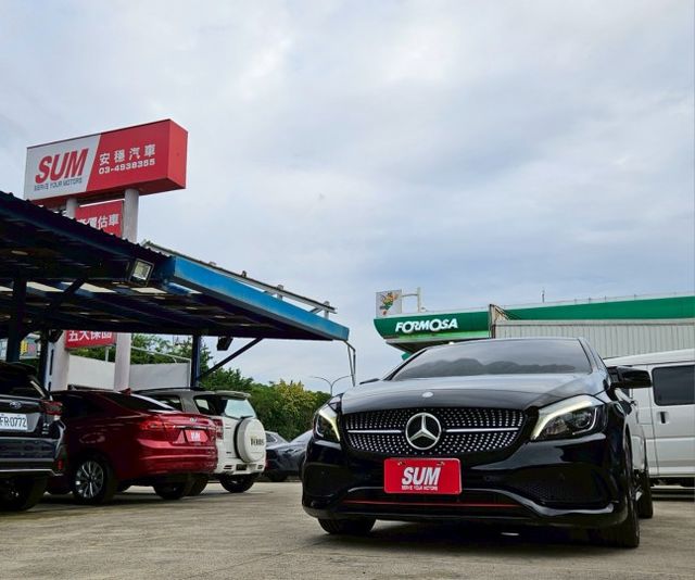 全景天窗 AMG空力套件 雙跑車座椅/電動調整/記憶/紅色安全帶 無線CARPLAY 滿天星水箱護罩  第3張相片
