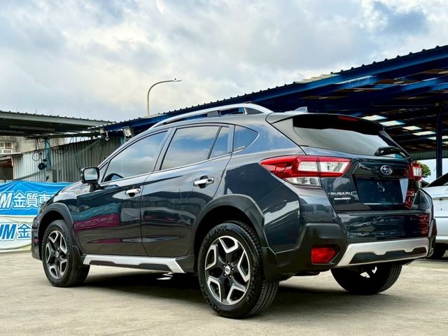 17年 XV i-S版 四輪傳動 分區溫控 環景系統 電動座椅 盲點偵測 影音配備 電動天窗 定速巡航 怠速自動熄火  第4張相片