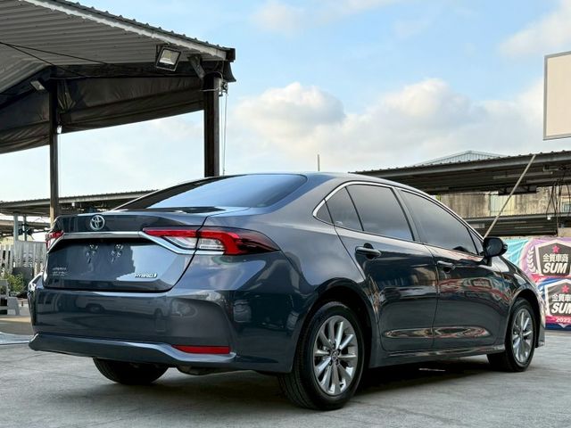 21年 ALTIS 油電版 原廠保養紀錄 盲點偵測 倒車顯影 免鑰匙摸門啟動 恆溫空調 影音配備 ACC跟車  第4張相片