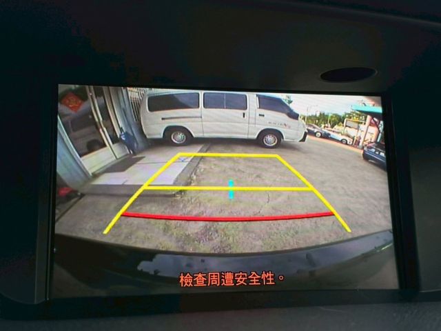 18年 ES200 原廠保養紀錄 F-SPORT水箱護罩 記憶電動椅 ACC跟車系統 車道偏離警示 分區溫控 免鑰匙摸門  第13張相片