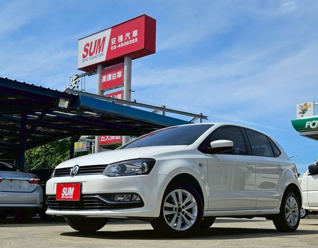 14年 POLO 頂級進口掀背 低里程 導航系統 倒車顯影 藍芽連線 恆溫空調 ISOFIX兒童安全椅固定  第1張相片