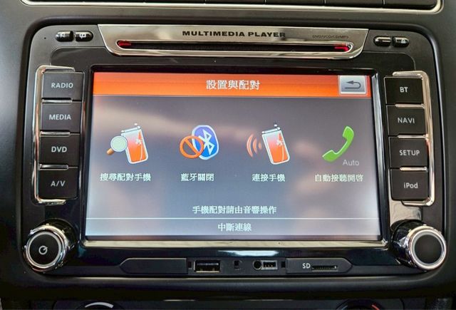 14年 POLO 頂級進口掀背 低里程 導航系統 倒車顯影 藍芽連線 恆溫空調 ISOFIX兒童安全椅固定  第12張相片