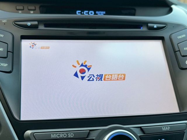 ELANTRA EX 旗艦英倫特仕版 原廠保養紀錄 菱格紋座椅 LED日行燈 定速 天窗 影音配備 後座出風口 分區溫控  第14張相片