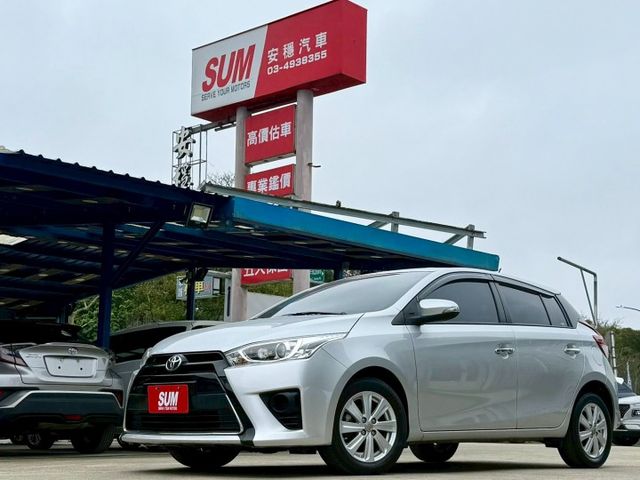 豪華+ 第三方認證 全車原鈑件 免鑰匙啟動車門鎖 恆溫空調 電動折疊後視鏡 方向盤快控鍵 皮革座椅  第1張相片
