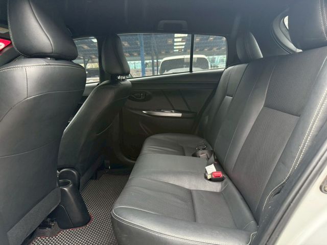 豪華+ 第三方認證 全車原鈑件 免鑰匙啟動車門鎖 恆溫空調 電動折疊後視鏡 方向盤快控鍵 皮革座椅  第7張相片