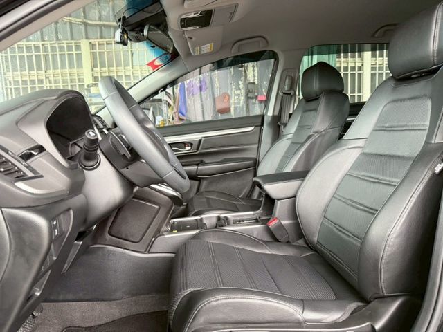 5.5代 VTi-S 電動尾門 換檔撥片 LED頭燈 CarPlay 無線充電座 恆溫空調 導航系統 車道變換輔助影像  第6張相片