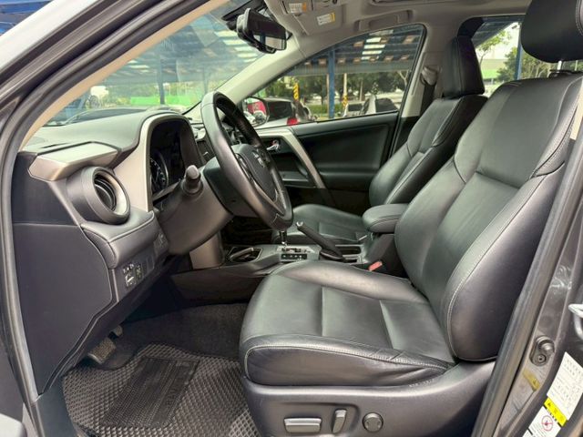 油電版 原廠保養紀錄 電動尾門 大螢幕安卓機影音 電動座椅 電動天窗 定速巡航 分區溫控 胎壓監控 抬頭顯示器  第6張相片