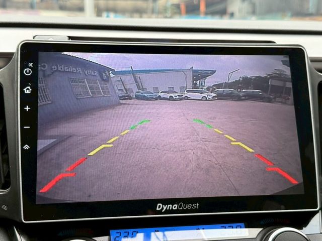 油電版 原廠保養紀錄 電動尾門 大螢幕安卓機影音 電動座椅 電動天窗 定速巡航 分區溫控 胎壓監控 抬頭顯示器  第16張相片