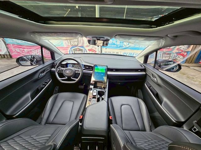 GLT-B款 七人座 第二排VIP皇家座椅 雙電動滑門 全景天窗 電動尾門 ACC跟車 盲點偵測 環景  CarPlay  第8張相片