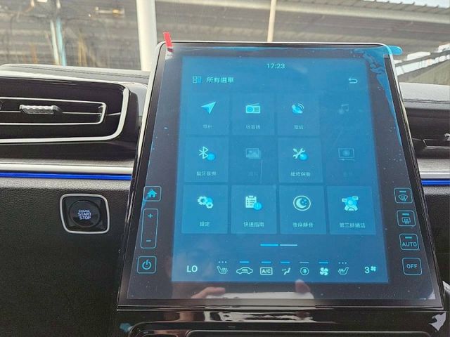 GLT-B款 七人座 第二排VIP皇家座椅 雙電動滑門 全景天窗 電動尾門 ACC跟車 盲點偵測 環景  CarPlay  第11張相片