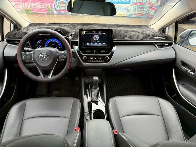 油電旗艦版 原廠保養紀錄 環景系統 盲點偵測 電動座椅 HUD抬頭顯示器 LED頭燈 ACC跟車 中控螢幕 後座出風口  第8張相片