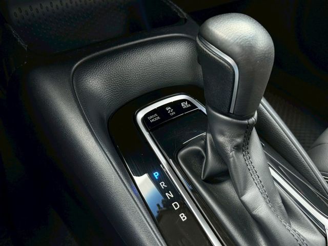 油電旗艦版 原廠保養紀錄 環景系統 盲點偵測 電動座椅 HUD抬頭顯示器 LED頭燈 ACC跟車 中控螢幕 後座出風口  第10張相片