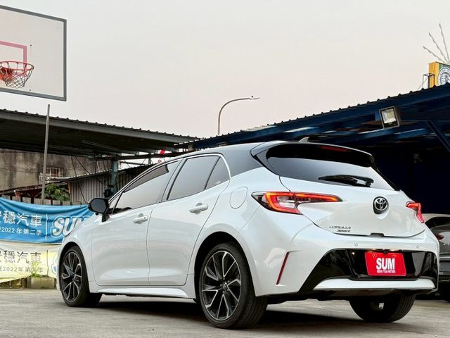 旗艦版 盲點偵測 換檔撥片 電動座椅 ACC跟車 HUD抬顯 分區溫控 雙前座電熱椅 升級環景系統 無線CarPlay  第4張相片