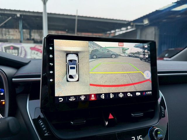 旗艦版 盲點偵測 換檔撥片 電動座椅 ACC跟車 HUD抬顯 分區溫控 雙前座電熱椅 升級環景系統 無線CarPlay  第14張相片