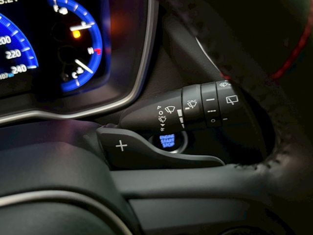 旗艦版 盲點偵測 換檔撥片 電動座椅 ACC跟車 HUD抬顯 分區溫控 雙前座電熱椅 升級環景系統 無線CarPlay  第17張相片