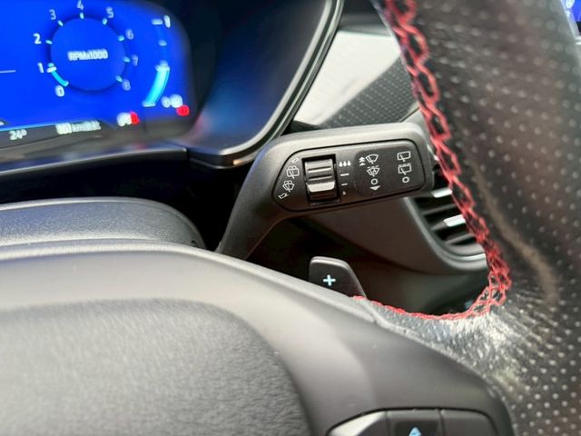 ST-Line 四輪傳動 空力套件 全景天窗 腳踢感應電動尾門 LEVEL2輔助駕駛 分區溫控 賽車座椅 換檔撥片  第14張相片