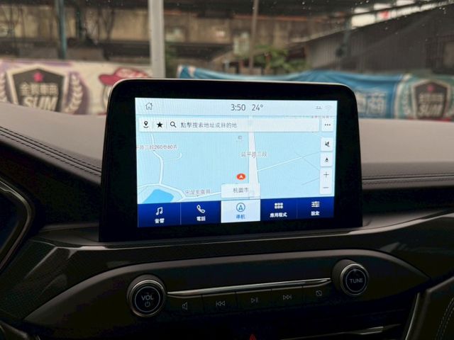 ST-Line 四輪傳動 空力套件 全景天窗 腳踢感應電動尾門 LEVEL2輔助駕駛 分區溫控 賽車座椅 換檔撥片  第17張相片
