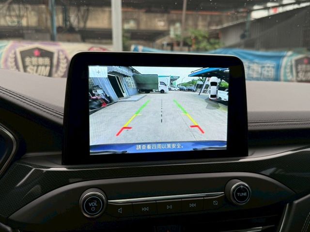 ST-Line 四輪傳動 空力套件 全景天窗 腳踢感應電動尾門 LEVEL2輔助駕駛 分區溫控 賽車座椅 換檔撥片  第18張相片