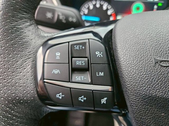 旗艦版 電動椅全景天窗 Level2輔助駕駛 環景系統 CarPlay 導航系統 免鑰匙摸門解鎖啟動 分區溫控 盲點偵測  第17張相片