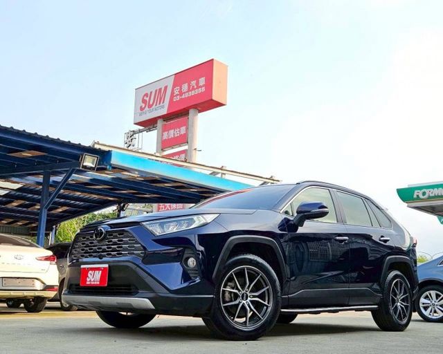 旗艦款  360環景 電子後視鏡 車頂架 雙前座電動座椅 電動尾門 TTS2.0 LED大燈 日行燈 KEYLESS  第1張相片