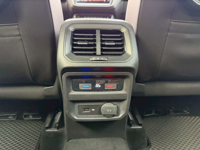 20年式 380TSI R-Line 原廠保養紀錄 智慧四驅 HUD 電動尾門 ACC 盲點 環景 三區溫控 車道置中  第10張相片