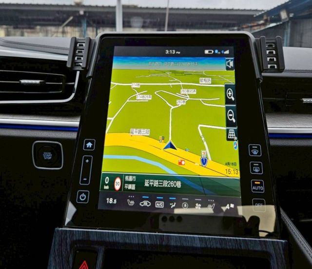 GLT-B款 原廠保養紀錄 七人座 第二排VIP皇家座椅 全景天窗 電動尾門 ACC跟車 盲點偵測 環景 CarPlay  第12張相片