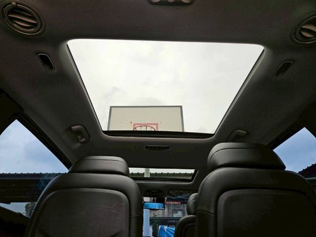 GLT-B款 原廠保養紀錄 七人座 第二排VIP皇家座椅 全景天窗 電動尾門 ACC跟車 盲點偵測 環景 CarPlay  第15張相片