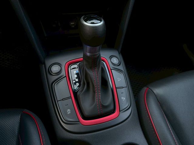 1.6t 4WD極致型 原廠保養紀錄 車頂置放架 盲點 抬頭顯示器 九成新米其林輪胎 無線CarPlay 車道維持輔助  第12張相片