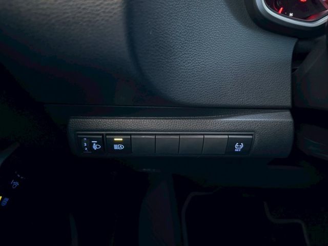 豪華版 全速域ACC跟車 AEB緊急煞停 恆溫空調 電動收折 LED日行燈 AHB智慧遠光燈 中控螢幕 國道即時路況查詢  第9張相片