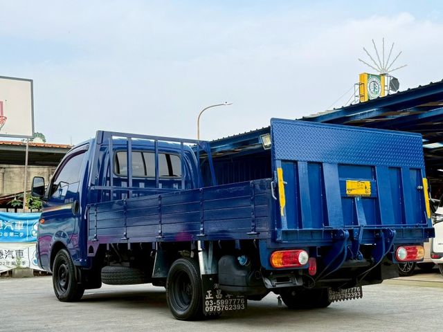 自排小霸王 最高載重3.325噸 低里程 僅跑5萬多公里 電動升降尾門 安卓機影音 導航系統 藍芽音樂  第3張相片