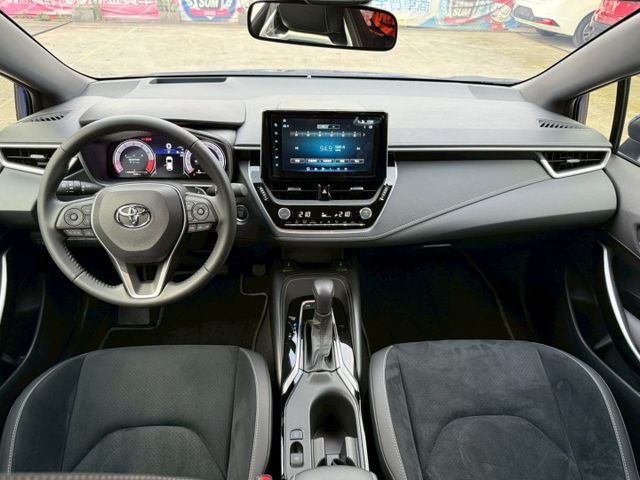 僅跑5千公里 原廠保固中 小改款 12.3吋數位儀錶 TSS3.0輔助駕駛 9吋觸控影音 環景系統 無線CarPlay  第8張相片