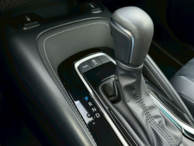 僅跑5千公里 原廠保固中 小改款 12.3吋數位儀錶 TSS3.0輔助駕駛 9吋觸控影音 環景系統 無線CarPlay  第14張相片