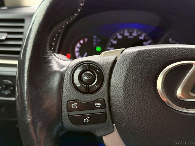 菁英版 平均油耗可達23.3km/ltr 大電池已更換 F-SPORT套件 記憶電動椅 定速巡航 倒車顯影 分區溫控  第11張相片